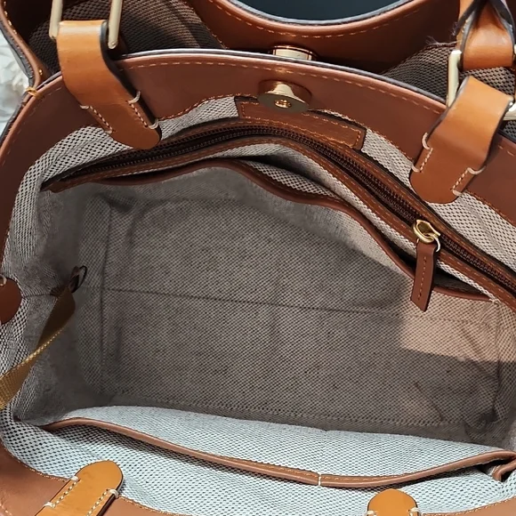 Dooney & Bourke Tan Shoulder Bag - Picture 2 of 7
